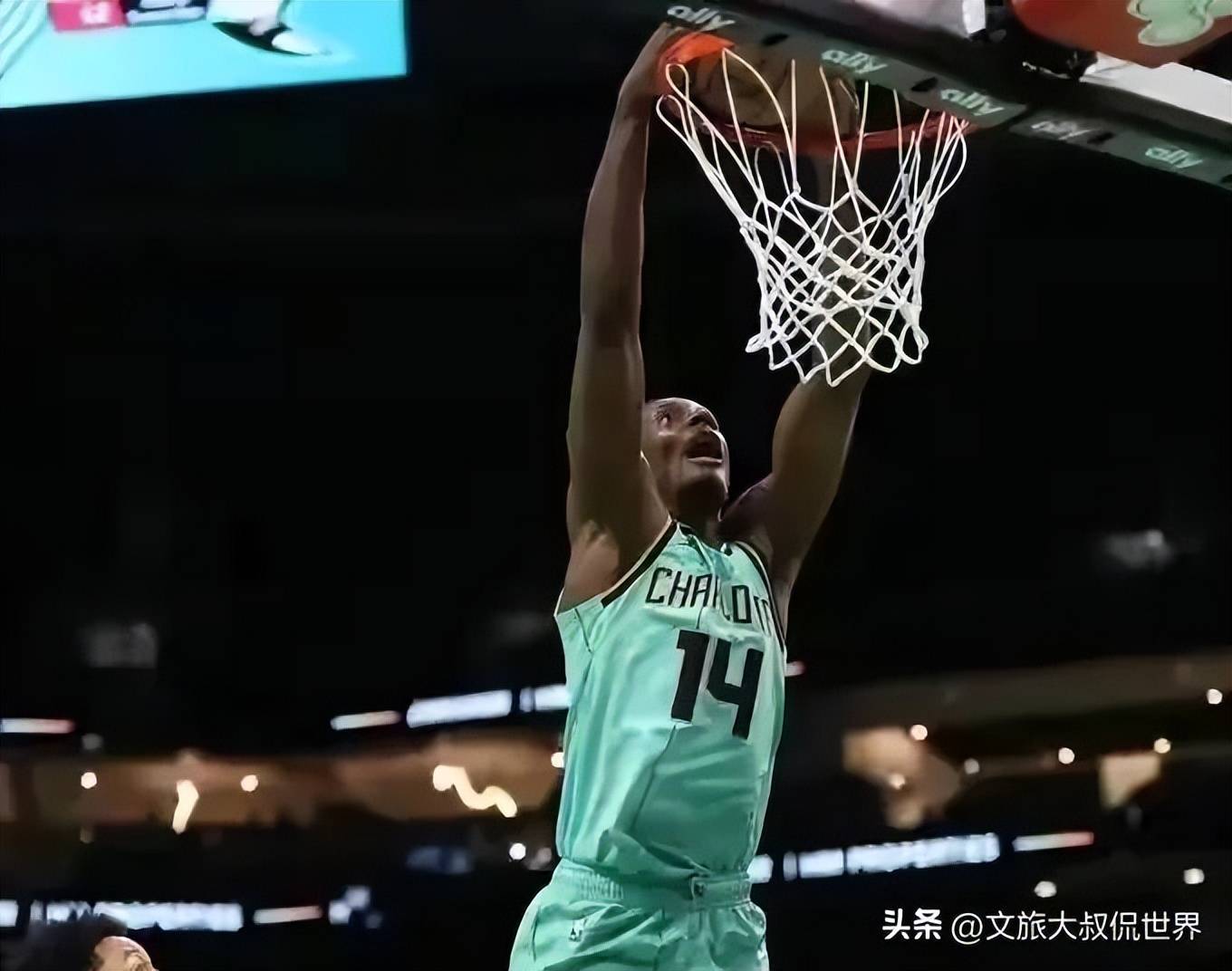 黄蜂主场擒勇士，魔术师戈登表现稳定的简单介绍
