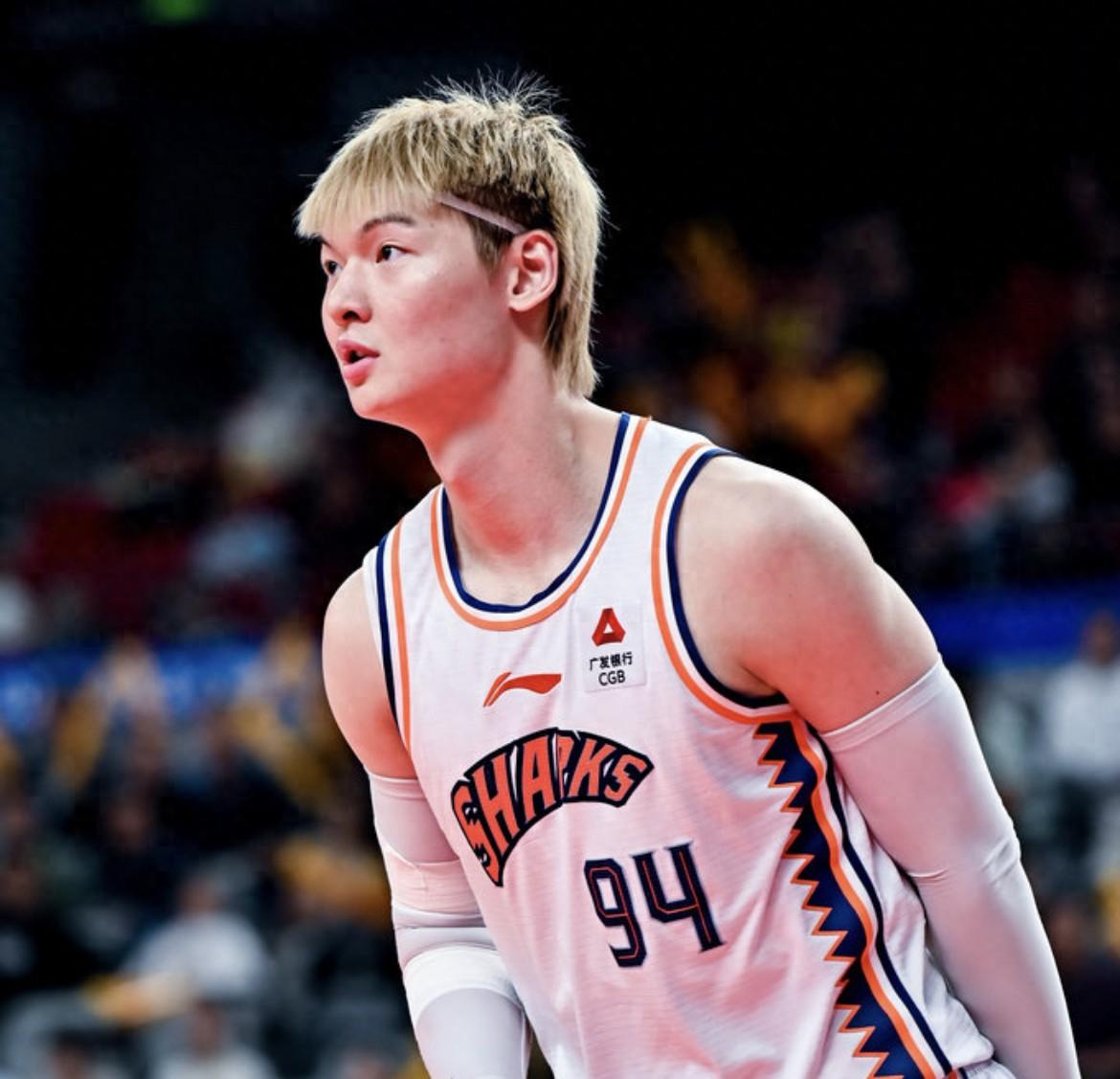 吉林队轻取太阳，王哲林关键制胜